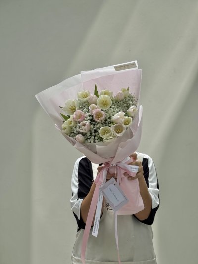 20 Blush Gypso Tulips