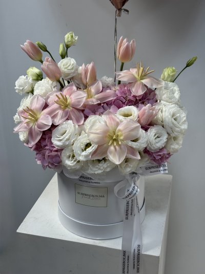 Bubblegum Tulip Box