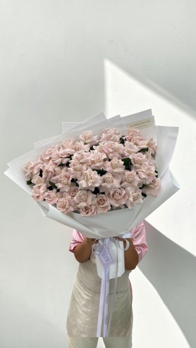 40 Mauve Roses Bouquet