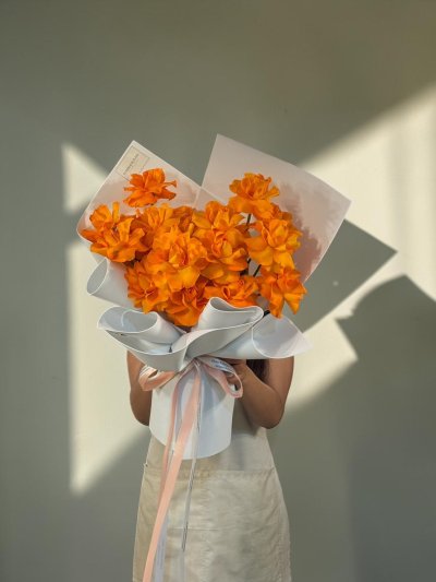 20 Orange Roses Foam Wrapping