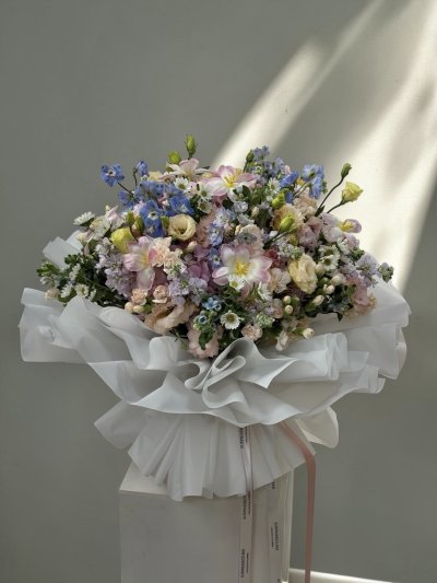 Mix Colorful Pastel Tulip Roses Grand Bouquet XL