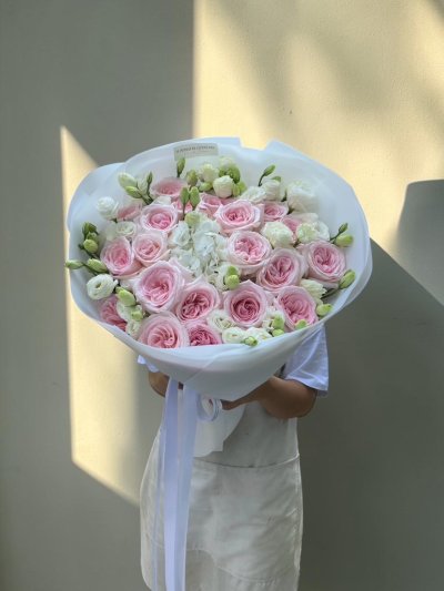 Blush English Roses Bouquet M