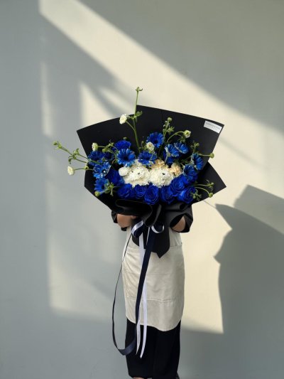 Blue Puppy Bouquet with Blue Ecuadorian Roses