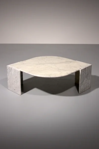 Marble Coffee Table Leaf Profiled Legged Stand