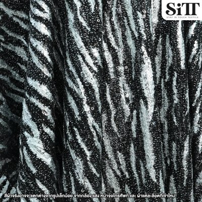 ผ้าปักเลื่อม [ลายม้าลาย]