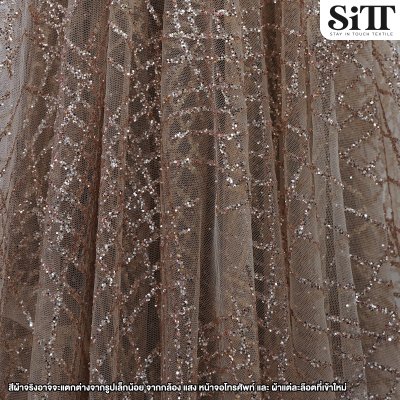 ผ้าลูกไม้กากเพชร [ลายหางนกยูง]