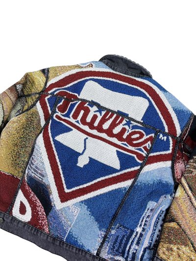 TITAN Jacket - Phillies