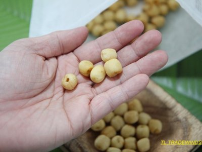 ROASTED LOTUS SEEDS