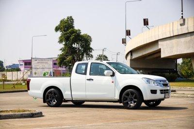 ISUZU DMAX 2.5Z MT ปี 2013