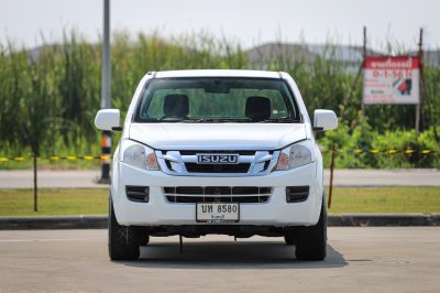 ISUZU DMAX 2.5Z MT ปี 2013