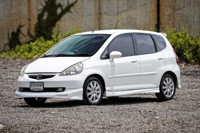 Honda jazz 1.5 S i-DSI ปี 2004 AT