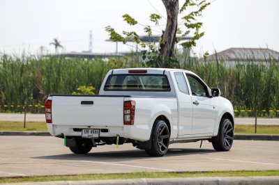 ISUZU DMAX 2.5Z MT ปี 2013