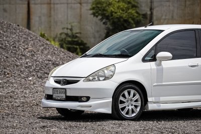 Honda jazz 1.5 S i-DSI ปี 2004 AT