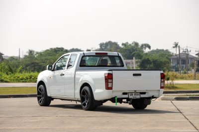 ISUZU DMAX 2.5Z MT ปี 2013