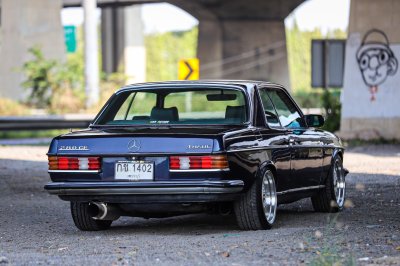 Benz W123 Coupe 280ce