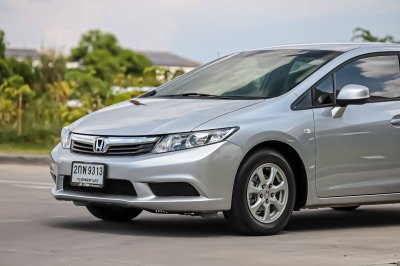 HONDA CIVIC FB 1.8 S ปี 2012 AT