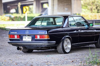 Benz W123 Coupe 280ce