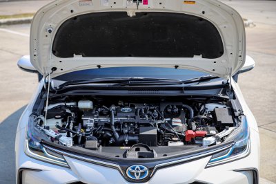 Toyota Altis 1.8 Hybrid MID ปี 2020