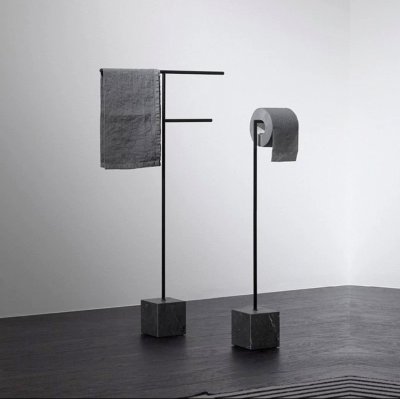 Free-standing Holder (Black)