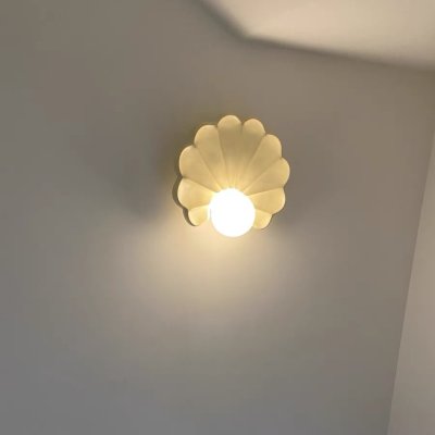 โคมไฟติดผนังรูปทรงหอยเชลล์ไข่มุก โคมไฟติดผนังรูปทรงหอยเชลล์ไข่มุก