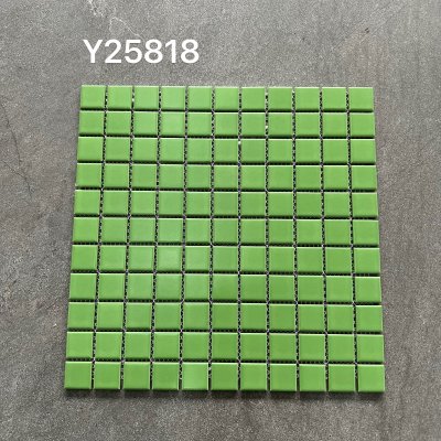 Y25818 Small Square Mosaic™