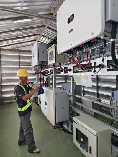 บริษัท เกษตรสิน โกลเด้น ไรซ์ จำกัดโครงการติดตั้งระบบ Solar Farm ขนาด 997.50 kWp 