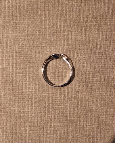 twisted ring