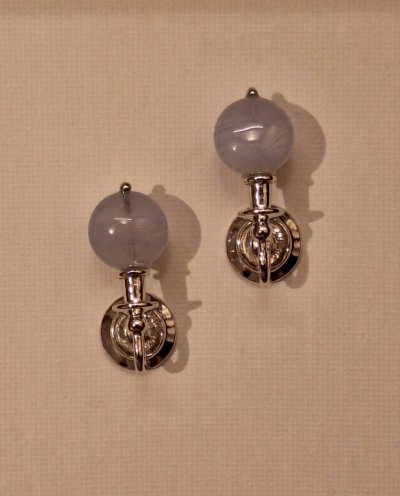 Chalcedony Lamp earring