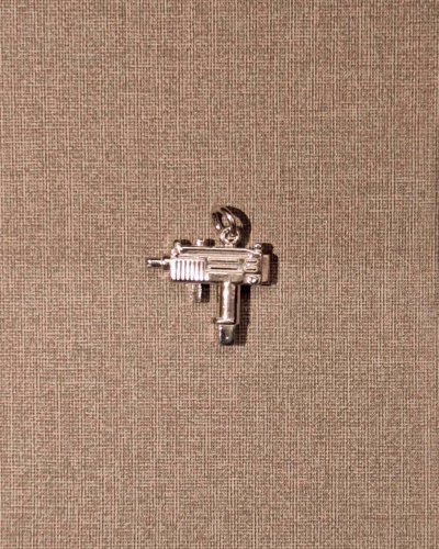 Uzi pendant