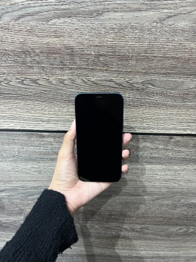 Used iPhone 12 64GB Blue