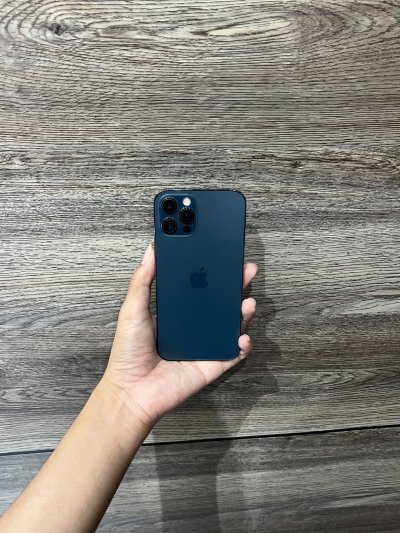 Used iPhone 12 Pro 256GB Pacific Blue