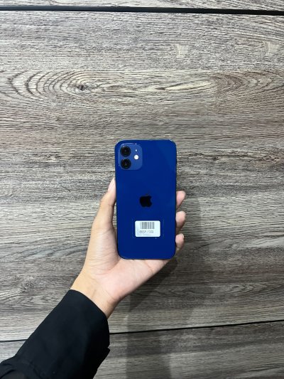 Used iPhone 12 64GB Blue