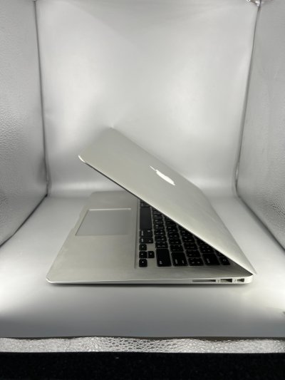 MacBook Air 13-inch 2017  Core i5 1.8GHz RAM 8GB SSD 128GB Silver