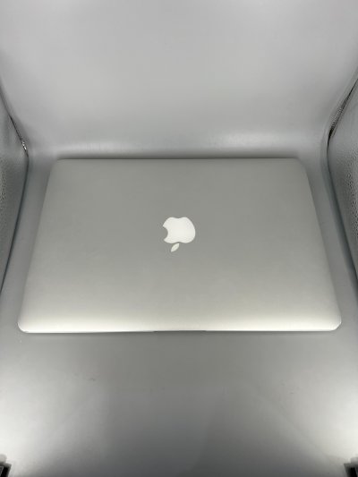 MacBook Air 13-inch 2017  Core i5 1.8GHz RAM 8GB SSD 128GB Silver