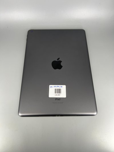 Used iPad ( 9 Generation ) 64GB Wifi - Space Gray