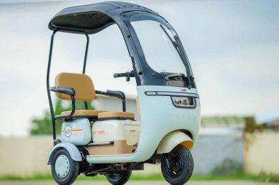 BOEING electric tricycle in mint cream color with roof and LED lights_right view