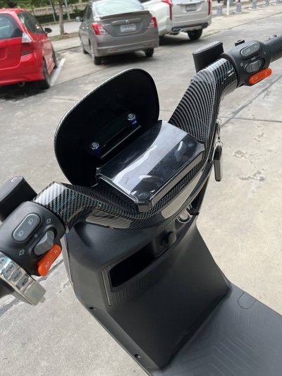 solos_N17_3500w_80km_speed_100km_distance_blue_control_and_display_view