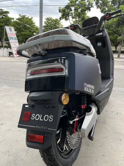 solos_N17_3500w_80km_speed_100km_distance_blue_rear_view