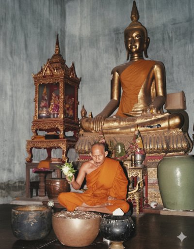 รูปเหมือนหลวงพ่ออบ_อินฺทวิริโย_วัดถ้ำแก้ว