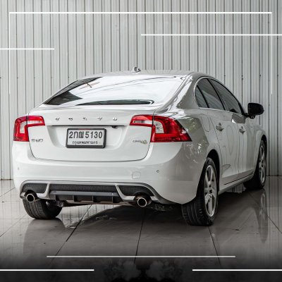 VOLVO S60, 1.6T ปี 2013 สีขาว โฉม ปี09-13