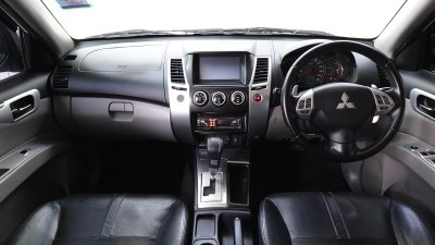 MITSUBISHI PAJERO, SPORT 2.5 GT เกียร์AT ปี 2013 สีขาว โฉม ปี08-15