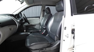 MITSUBISHI PAJERO, SPORT 2.5 GT เกียร์AT ปี 2013 สีขาว โฉม ปี08-15