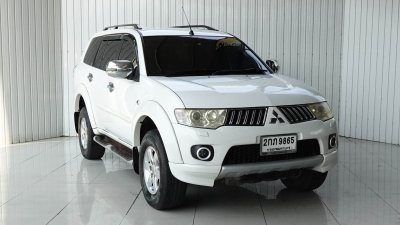 MITSUBISHI PAJERO, SPORT 2.5 GT เกียร์AT ปี 2013 สีขาว โฉม ปี08-15