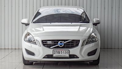 VOLVO S60, 1.6T ปี 2013 สีขาว โฉม ปี09-13