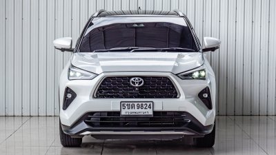 TOYOTA YARIS CROSS, 1.5 HEV PREMIUM LUXURY ปี 2024 สีขาว ดำ โฉม ปี23-ปัจจุบัน