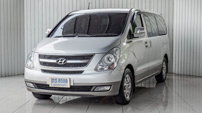 HYUNDAI H1, DELUXE ปี 2011 สีเทา ATโฉม ปี08-18