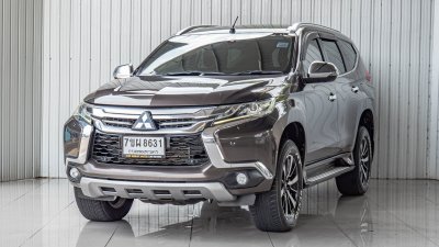 MITSUBISHI PAJERO, SPORT 2.4 GT Premium 4WD ปี 2016 สีน้ำตาล รถVat. โฉม ปี15-ปัจจุบัน
