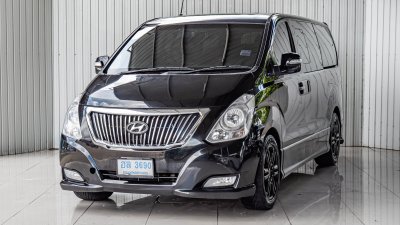 HYUNDAI H1, ELITE ปี 2015 สีดำ  โฉม ปี08-18