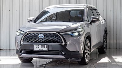 TOYOTA COROLLA CROSS, 1.8 HYBRID PREMIUM ปี 2021 สีเทา โฉม ปี20-ปัจจุบัน