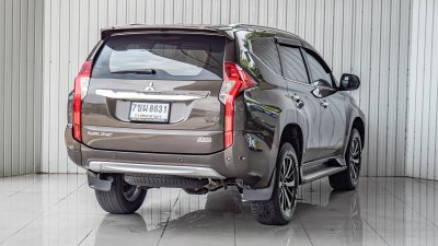 MITSUBISHI PAJERO, SPORT 2.4 GT Premium 4WD ปี 2016 สีน้ำตาล รถVat. โฉม ปี15-ปัจจุบัน